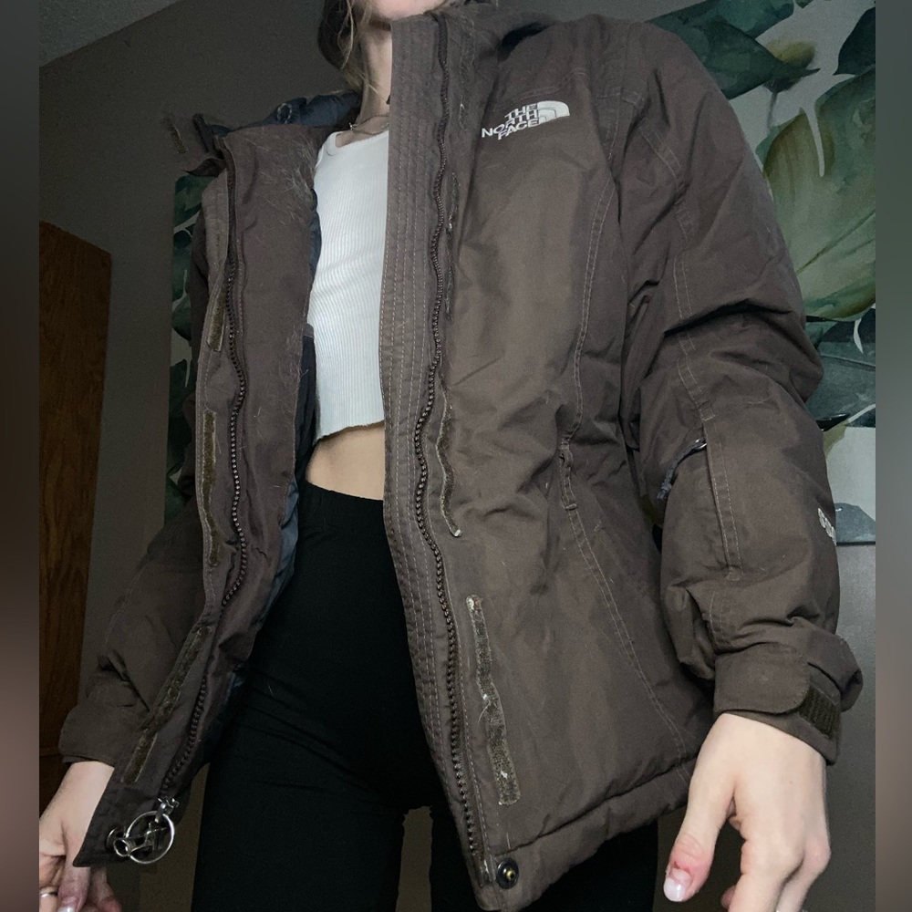 The North Face 550 winter coat - Picture 1 of 7
